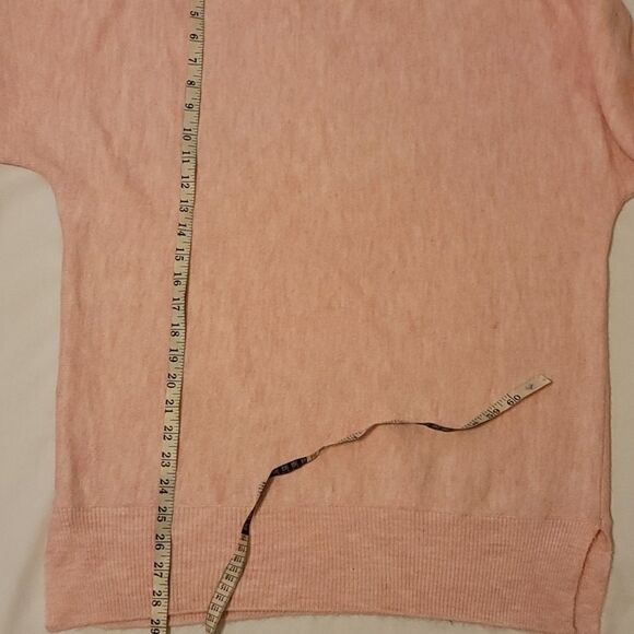 Magaschoni sweater size large. - Picture 7 of 10